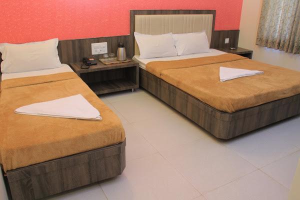 Hotel Sai Gurusthan